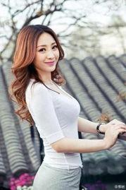 柳岩裸身着的照片,引发网友热议